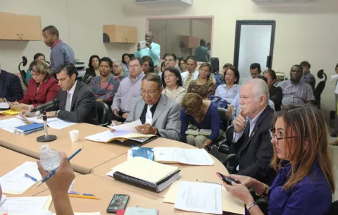 Buscan regular incremento en costos de escuelas privadas