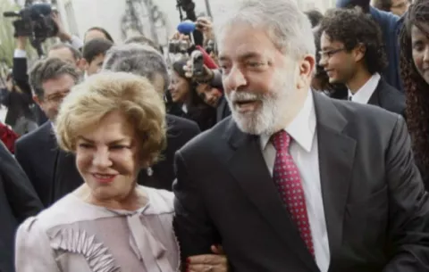 Fallece la esposa del expresidente Lula da Silva