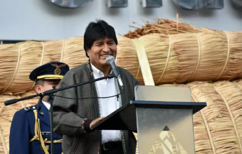 Evo Morales critica a Trump por el aumento de gasto militar en Estados Unidos