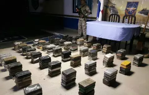 Incautan 204 paquetes de droga en Isla Caña, Tonosí