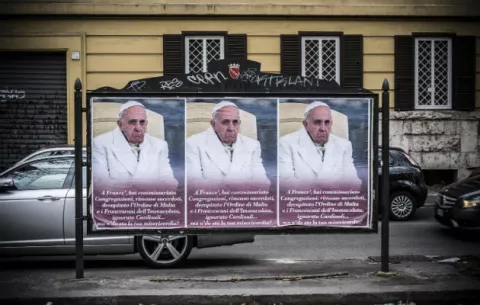 Intervención del papa en la Orden de Malta aviva críticas 