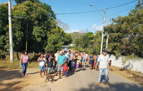 Amenazan al MOP con cierres en La Veranera si no construye la calle