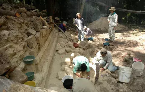 Descubren rastros de un primer colapso en la civilización maya