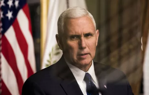 Vicepresidente Pence expresa a Santos apoyo al proceso de paz con las FARC