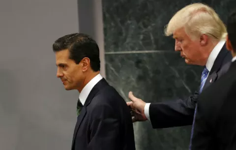 La popularidad de Peña Nieto cae a su nivel más bajo con respaldo de solo 17%