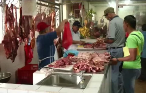 Vendedores no sacan su inversión en Carnavales de Penonomé