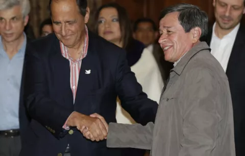 El Gobierno de Colombia y el ELN se citan por segunda vez en busca de la paz