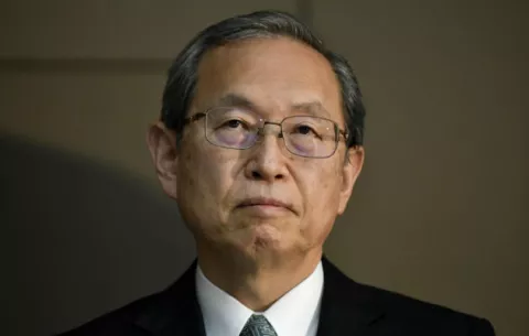 Toshiba confirma la dimisión de su presidente por pérdidas multimillonarias
