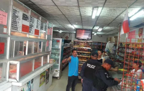 Roban por cuarta vez a minisúper de Colón 