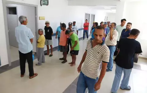 Trasladan a más de cien pacientes al nuevo Anita Moreno de La Villa