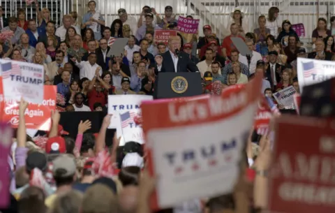Trump firmará la próxima semana su nueva orden ejecutiva migratoria