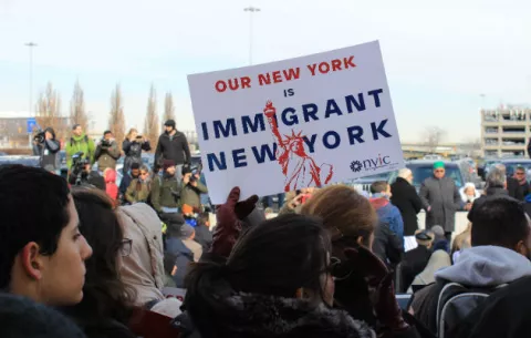 Abogados abarrotan el aeropuerto JFK de Nueva York