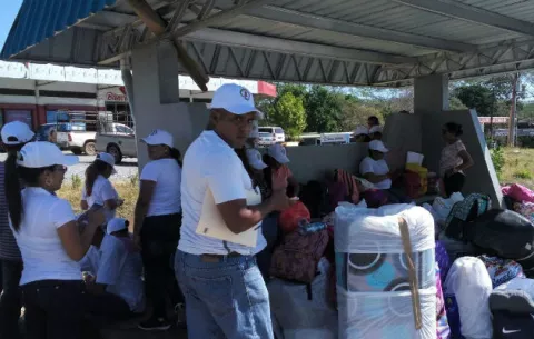 Docentes exigen al Meduca traslado en avión a la comarca Ngäbe-Buglé