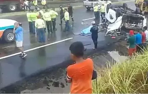 Pierde la vida tras chocar vehículo y volcarse en Viguí