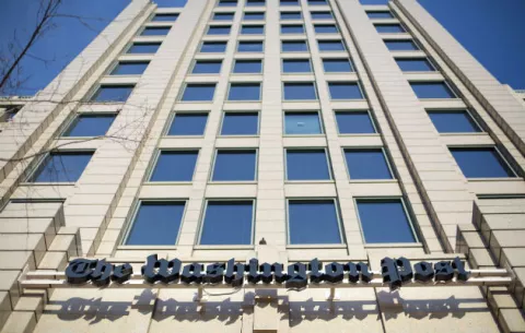 The Washington Post estrena eslogan que defiende democracia en la "era Trump"