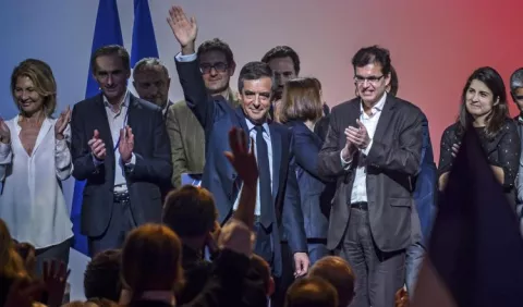 Registran la mansión del candidato francés a la presidencia  Fillon  