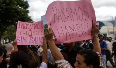 Piden solución a la crisis de salud