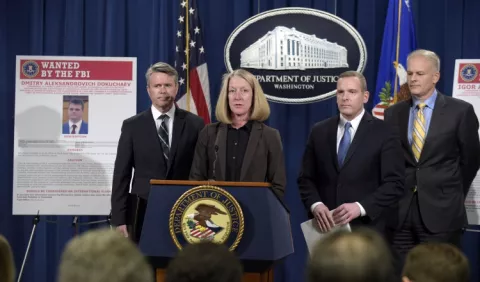Estados Unidos  acusa a   espías y  dos  'hackers' rusos por robo de datos