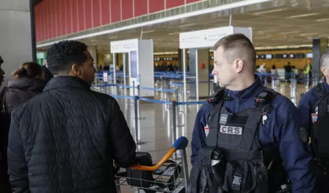 Buscan causas de agresión en Orly