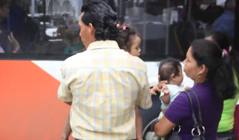 Licencia de  paternidad para permanentes