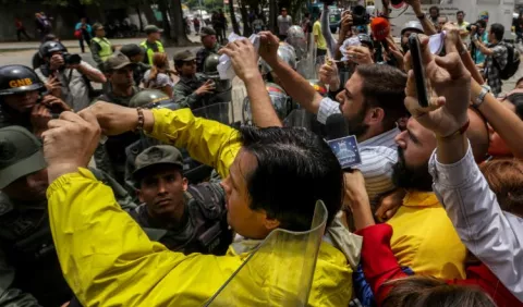 Supremo venezolano asume  competencias del opositor congreso