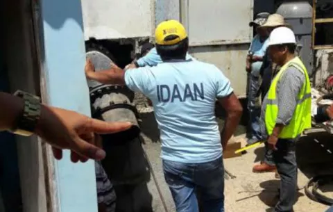 Penonomeños llevan más de 20 horas sin agua potable
