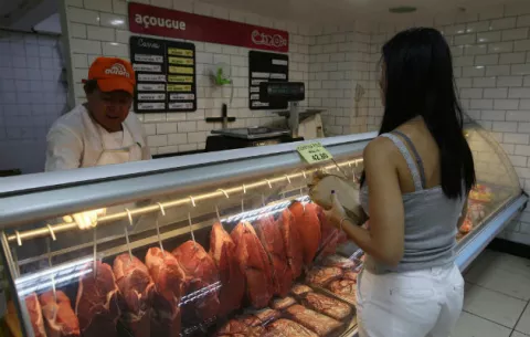 Temer convoca reunión para analizar el impacto de la adulteración de carne