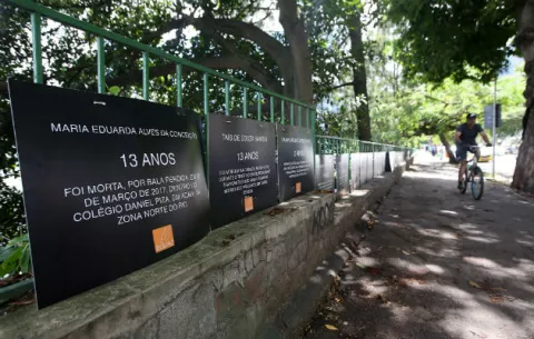 Centenares de personas protestan en Río de Janeiro por la muerte de una estudiante
