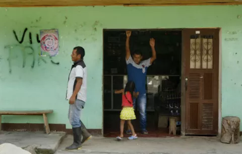 Colombia entrega su acuerdo final de paz con las FARC a Naciones Unidas