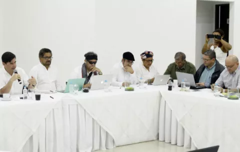 Gobierno y las Farc trazan plan conjunto para agilizar implementación de la paz