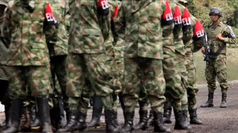 Defensoría colombiana pide a Gobierno y ELN iniciar cese el fuego bilateral