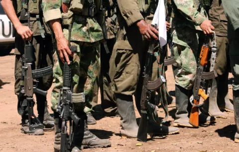 Misión de la ONU en Colombia recibe primeras 140 armas de las Farc