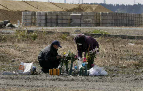 Japón conmemora el sexto aniversario del terremoto y el tsunami