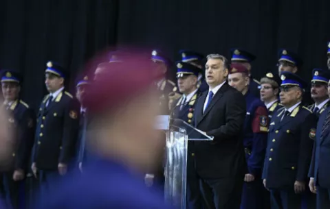 Hungría detendrá a todos los solicitantes de asilo pese a las críticas de la ONU