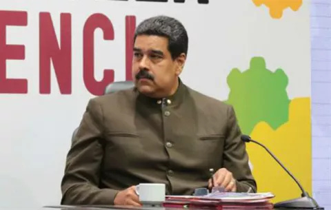 Maduro dice que no le quita el sueño las "estupideces" de Almagro en la OEA 