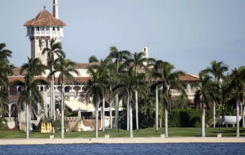 Aeronaves violan espacio aéreo cerca de la mansión de Trump 