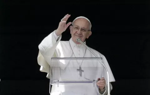 El papa protagoniza la nueva portada de la edición italiana de Rolling Stone