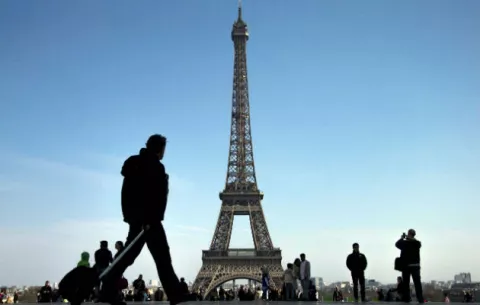 Francia redujo su déficit público en 2016 al 3,4 %