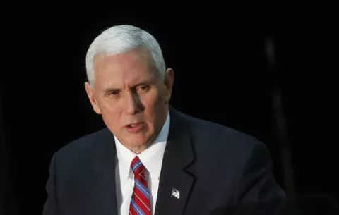 Pence usó cuenta de correo privada para asuntos oficiales 