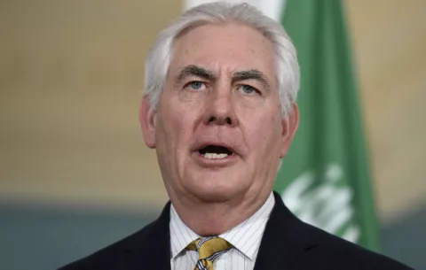 Tillerson pedirá a países OTAN un "plan claro" para aumentar gasto de defensa