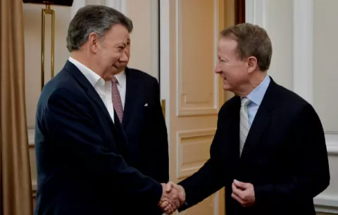 Drogas y posconflicto dominan reunión a "puerta cerrada" de Colombia y EE.UU.