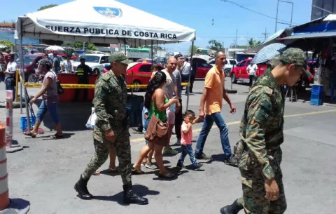 Venezolanos desisten de protestar ante temor de extranjeros en la frontera