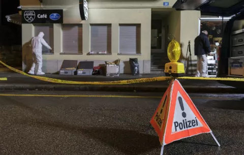 Dos muertos y un herido grave en tiroteo en un bar de Basilea