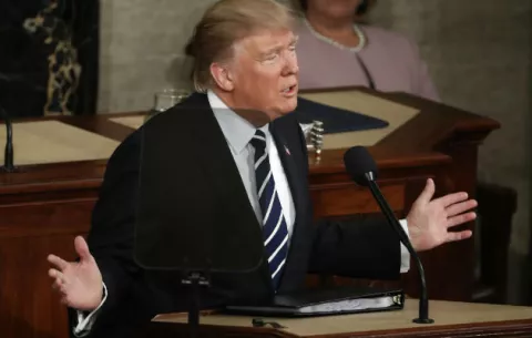 Trump deja animados a republicanos, pero siguen divididos 