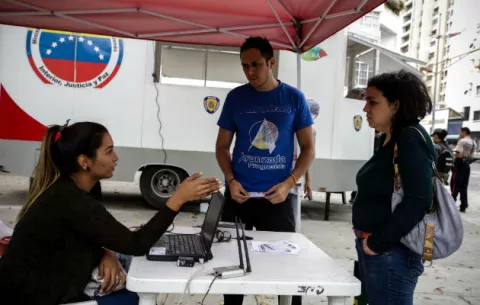 Oposición venezolana dice 70% puntos para validación de partidos no comenzó