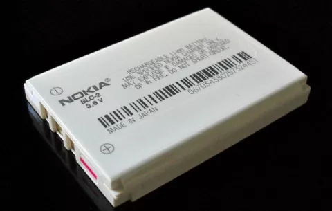 Nueva batería recargable de níquel-zinc almacena energía más barata y segura