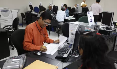 Congelamiento de la planilla generaría mayor desempleo 