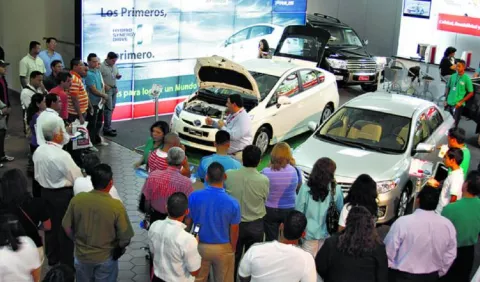 Se contrae la venta de auto