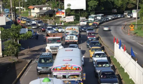 Turismo local y extranjero, afectado por el tranque