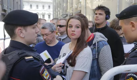 Le exigen a Putin no reelegirse